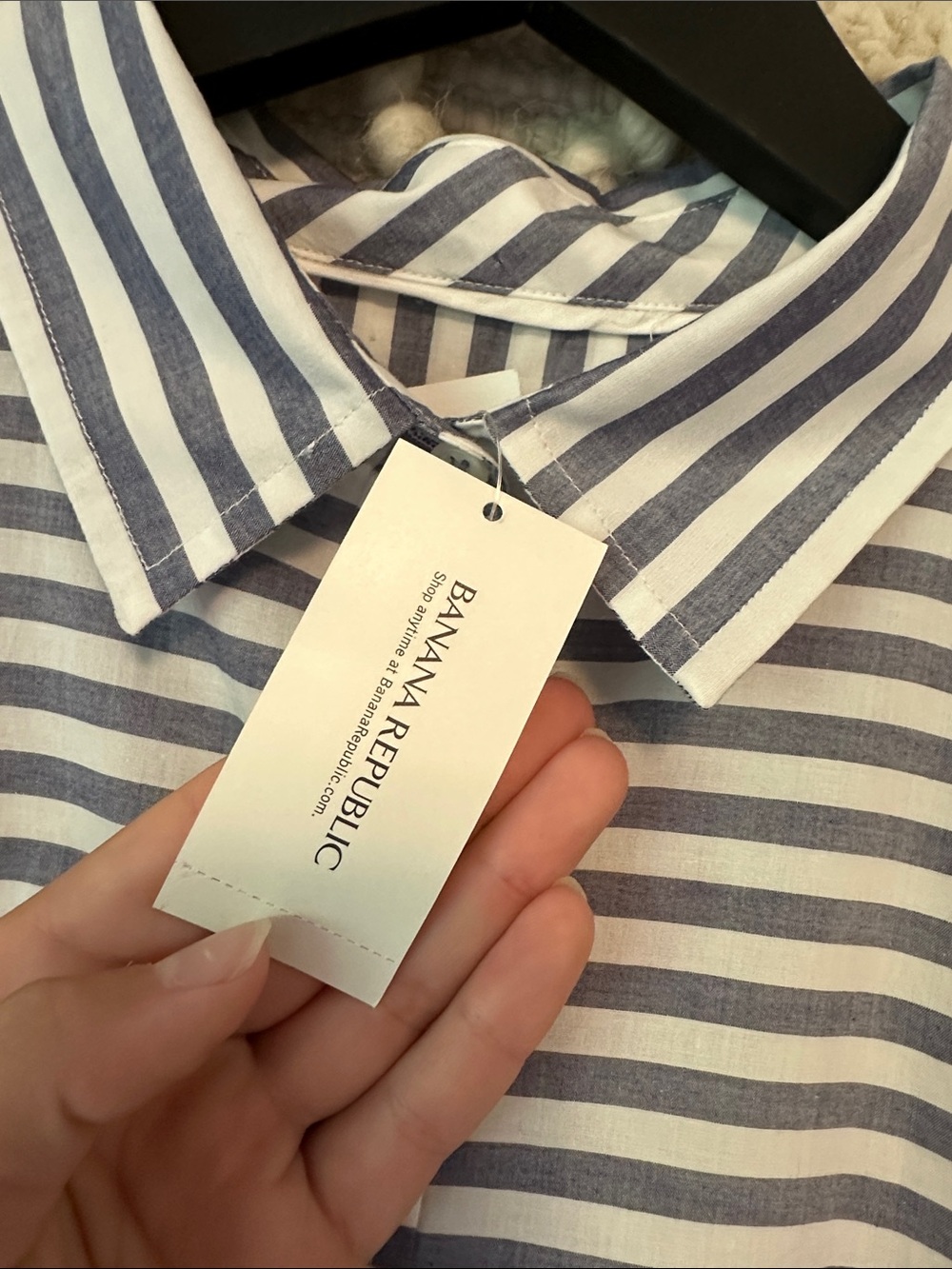 Banana Republic Light Blue & White Striped Button-Up Shirt - Picture 4 of 5